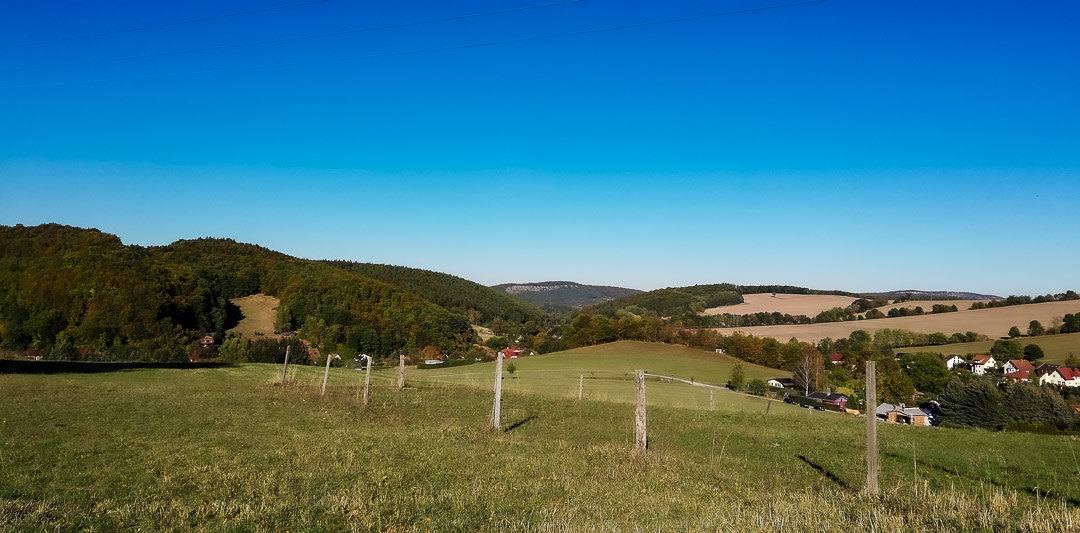 Hölltal mit Blick zum Hörselberg